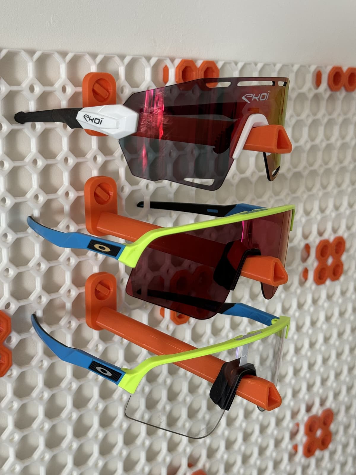 3D printed sunglass holder